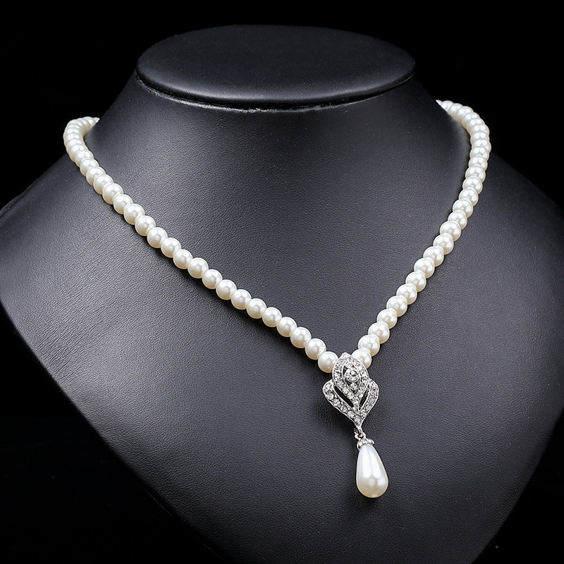 Lovely Fashion Beaded Pearl Necklace